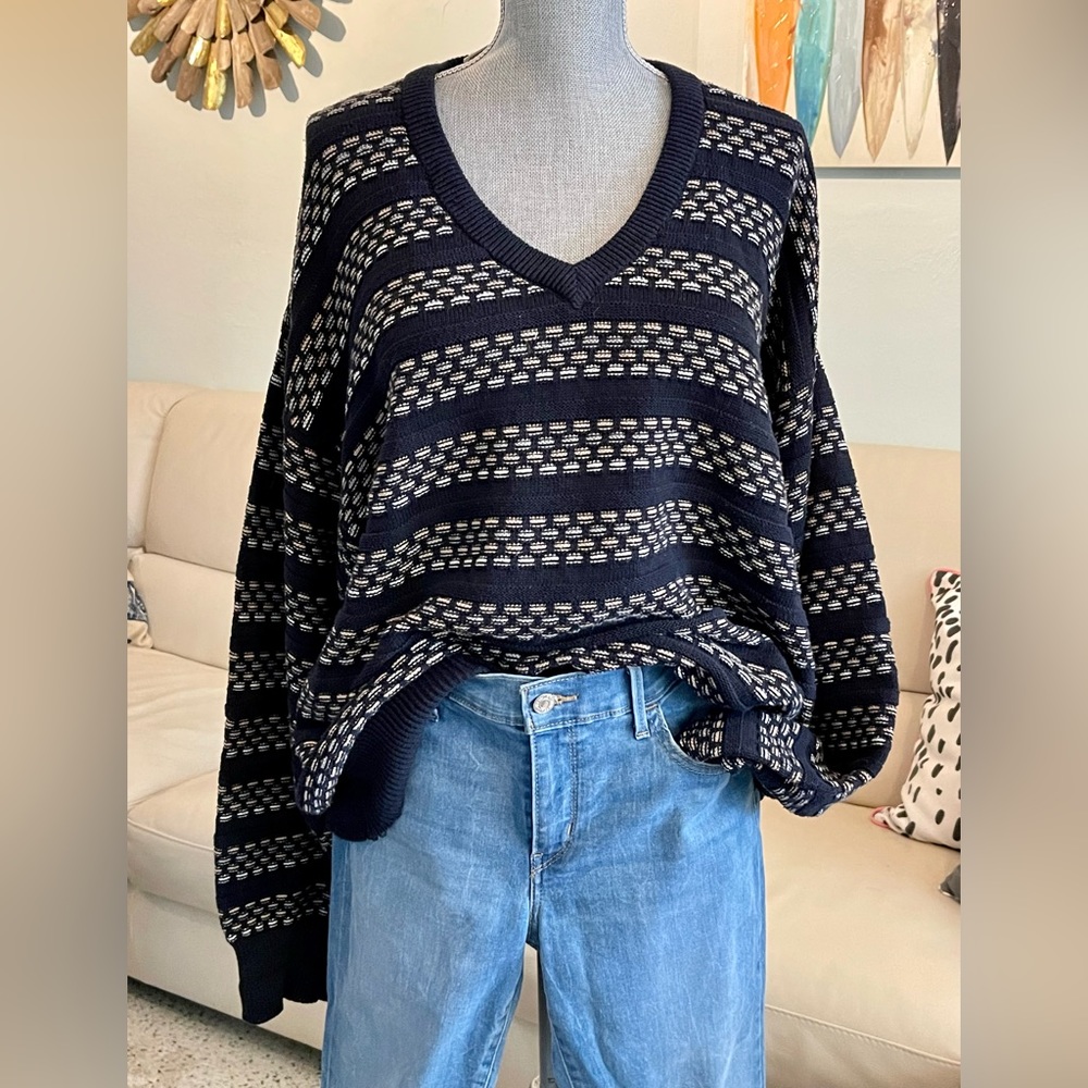 VINTAGE Boyfriend Sweater - Countess Mara 100% Cotton Men’s Vneck Sweater Unisex